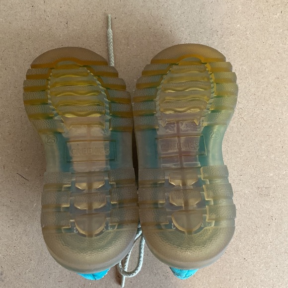 NWOT Cakewalk Greenies Toddler Shoes. EU25. Suede - Picture 5 of 9